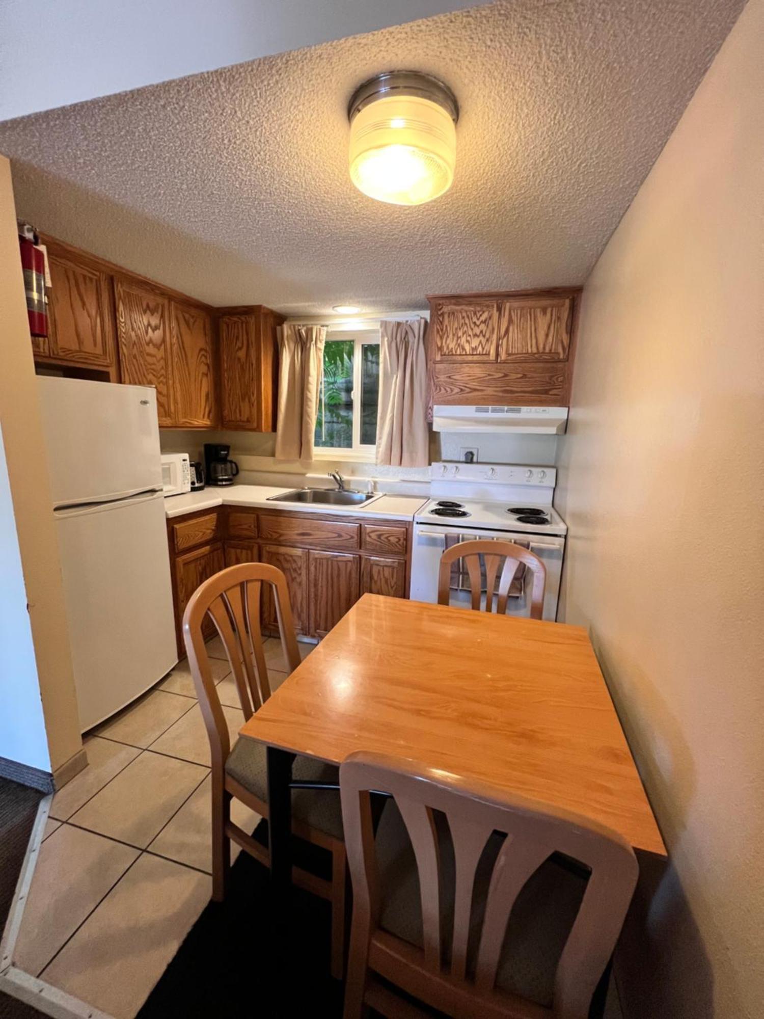 Timbers Inn And Suites Ashland Extérieur photo