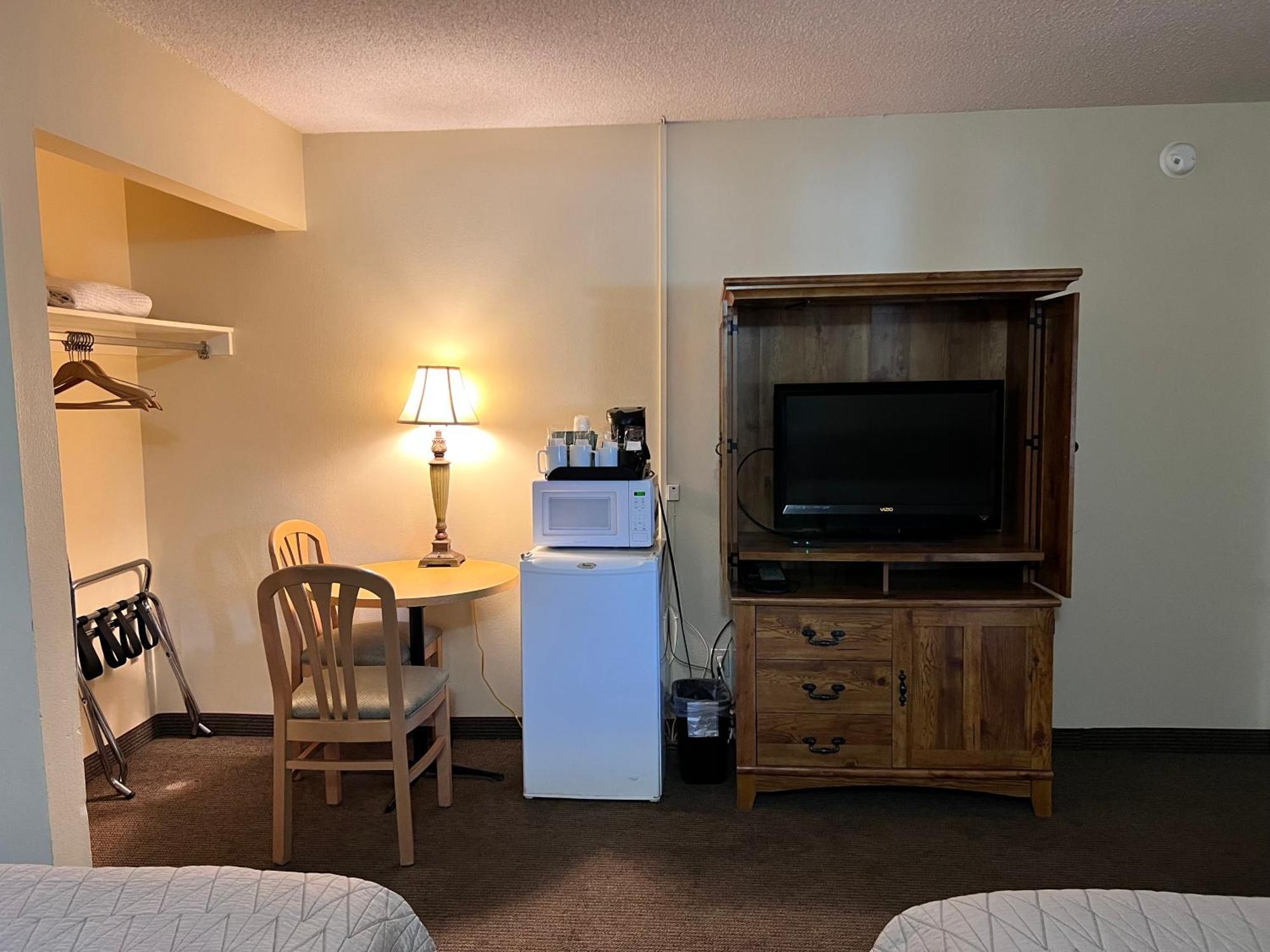 Timbers Inn And Suites Ashland Extérieur photo